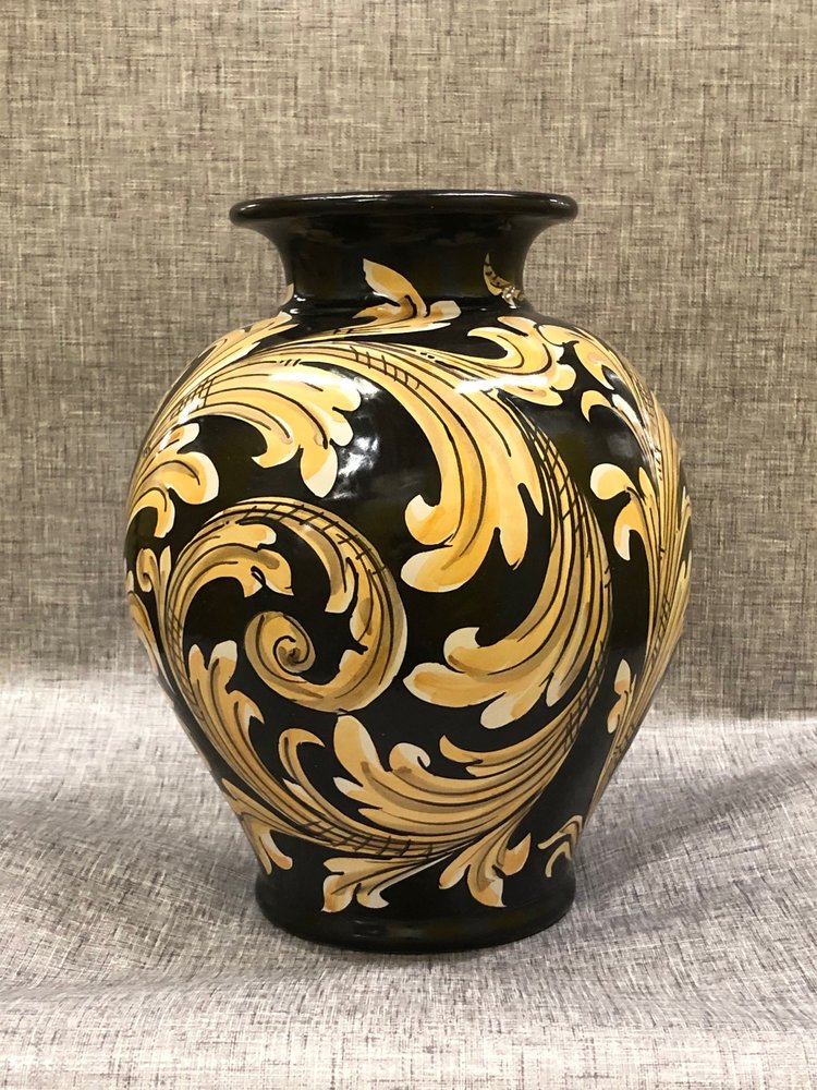 Ornato Vase - AGATA TREASURES black and yellow